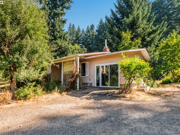 1750 Hillside Dr, Cottage Grove, OR 97424