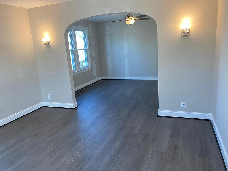 1250 Stevens Ave — Photo 1