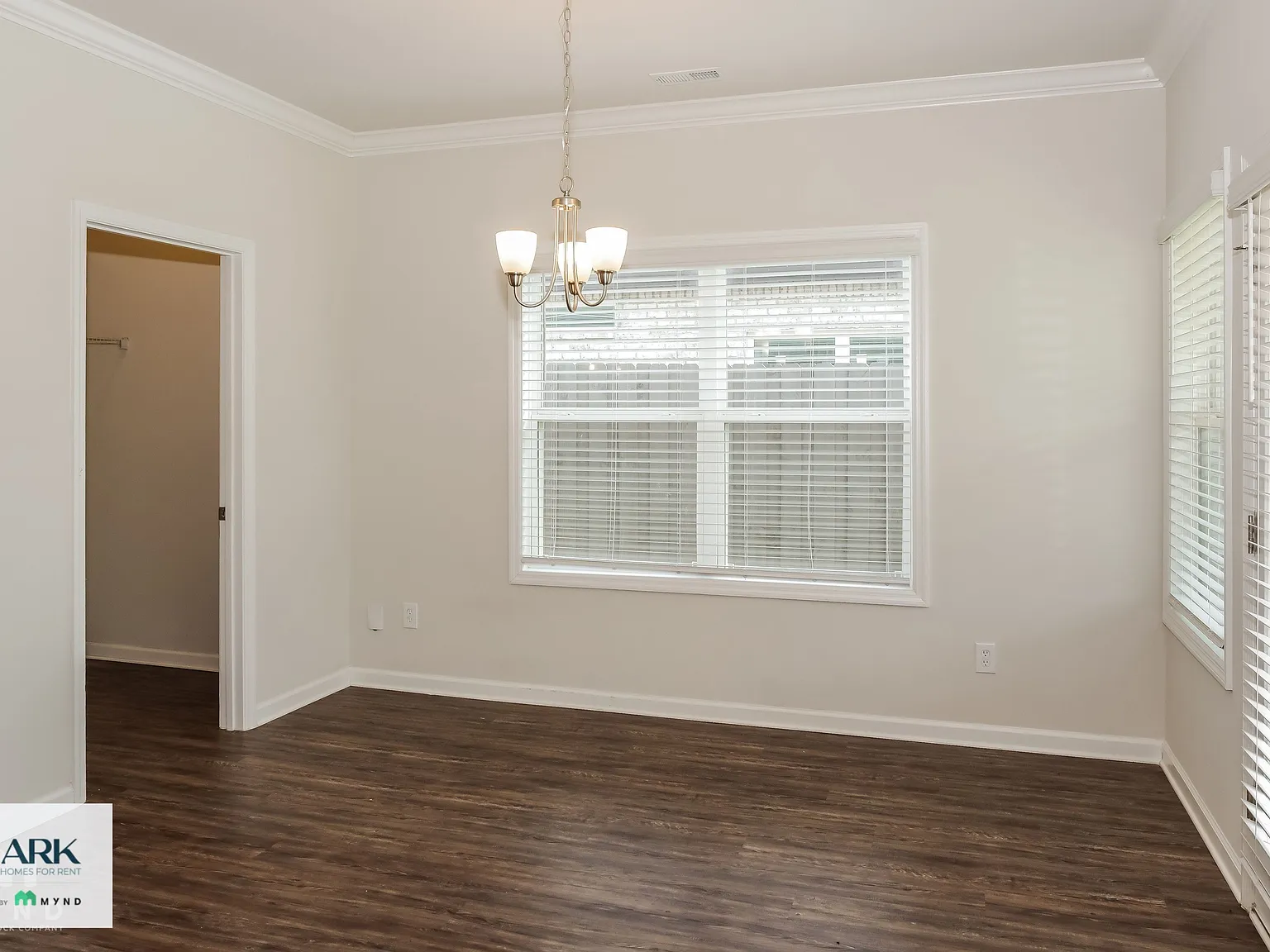 4 bed, 3.0 bath, 1974 sqft, $1,929 — Photo 4