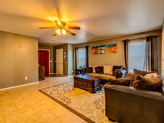 3rd image of 1157 W Camino Hombre Viejo