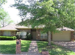 4907 Bay Oaks Ct, College Station, TX 77845