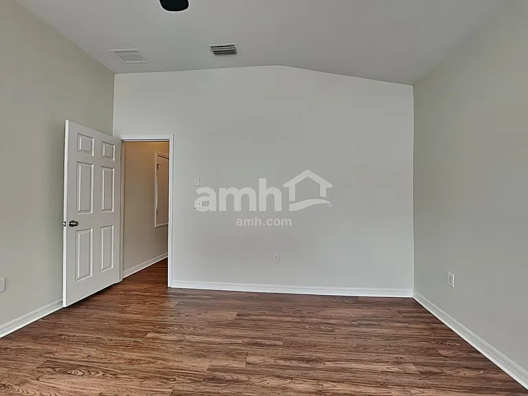 2642 Queen Alberta Dr — Photo 7