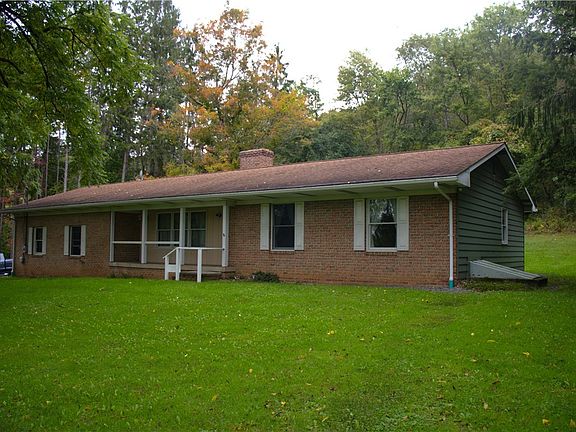 4th image of 308 Wallace Ln