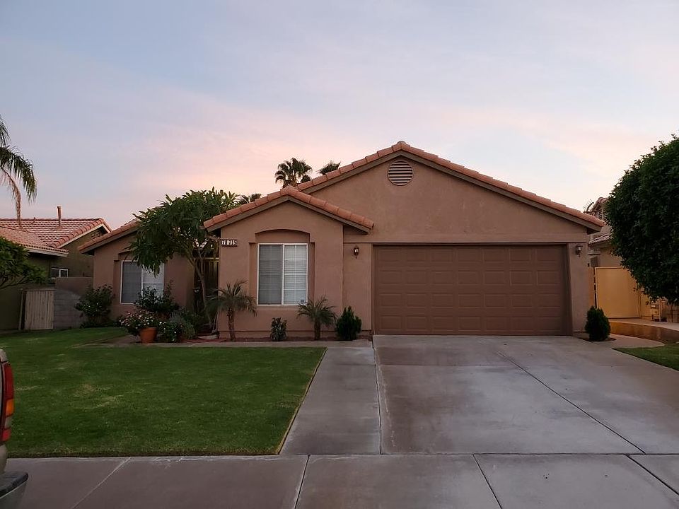 2nd image of 78715 La Palma Dr