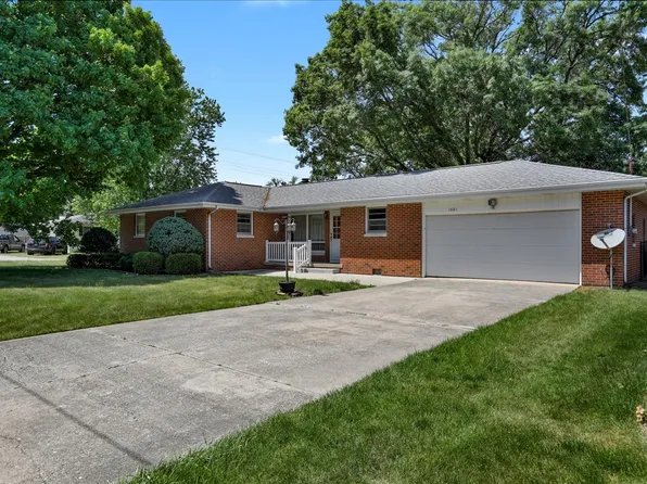 1001 Park Ter, Paxton, IL 60957