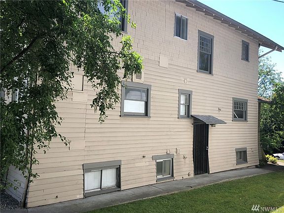 2nd image of 5042 15th Ave NE
