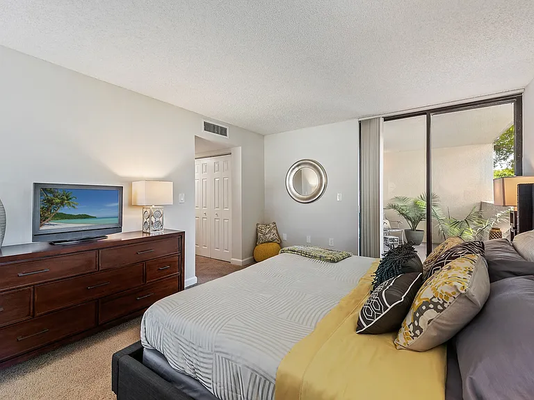 Meadow Walk Apartments — Photo 8