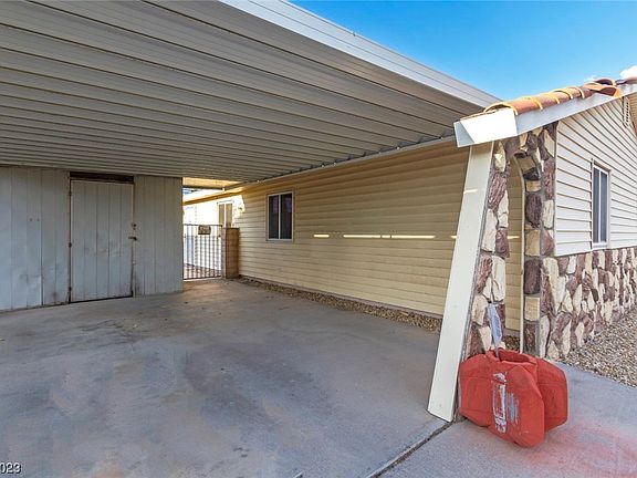4th image of 2209 Melinda Ave