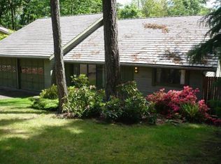 3861 Wilshire Ln, Eugene, OR 97405