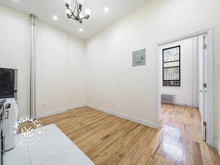 641 Saint Marks Ave #2D — Photo 7