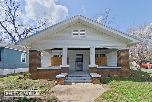 2800 Avenue H Photo 1
