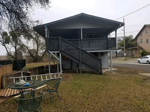 4th image of 1097 E Willow Ave