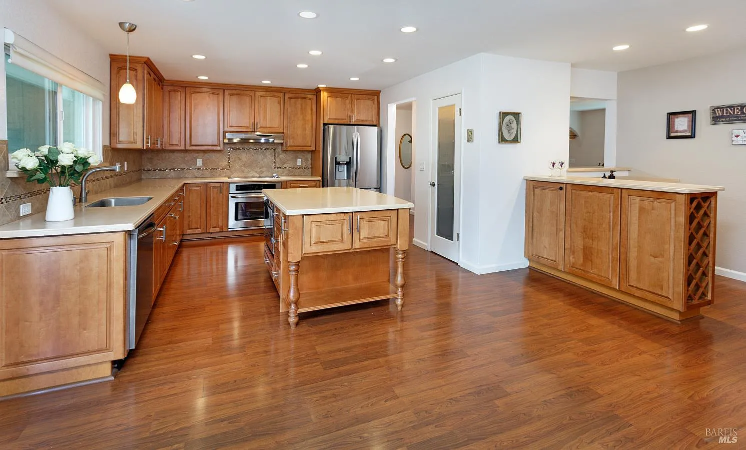 6064 Dolores Drive - Photo 7