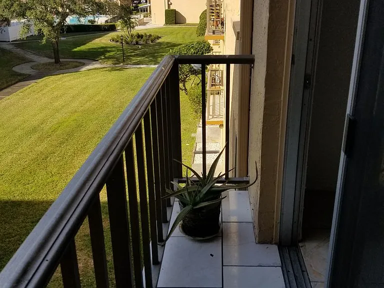 5820 N Church Ave #310 — Photo 6