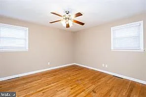 2424 E Parris Dr — Photo 2