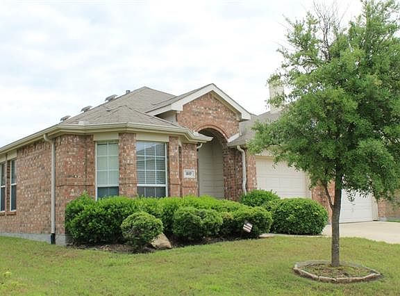 3rd image of 317 Bayberry Dr