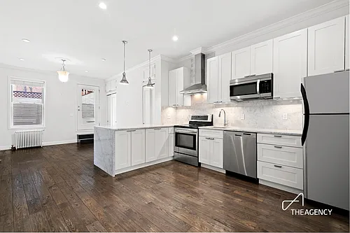 241 Bleecker St #1 Photo 1