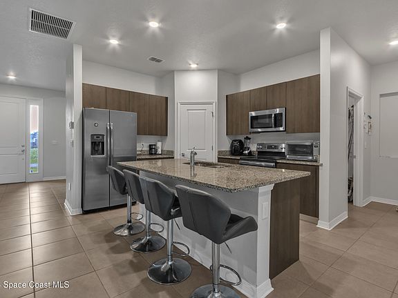 5th image of 1865 Gallivan St NW