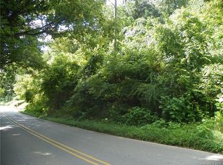 22 Governors View Rd, Asheville, NC 28805