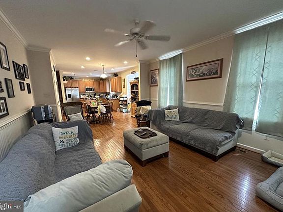 5th image of 878 Joy Dr