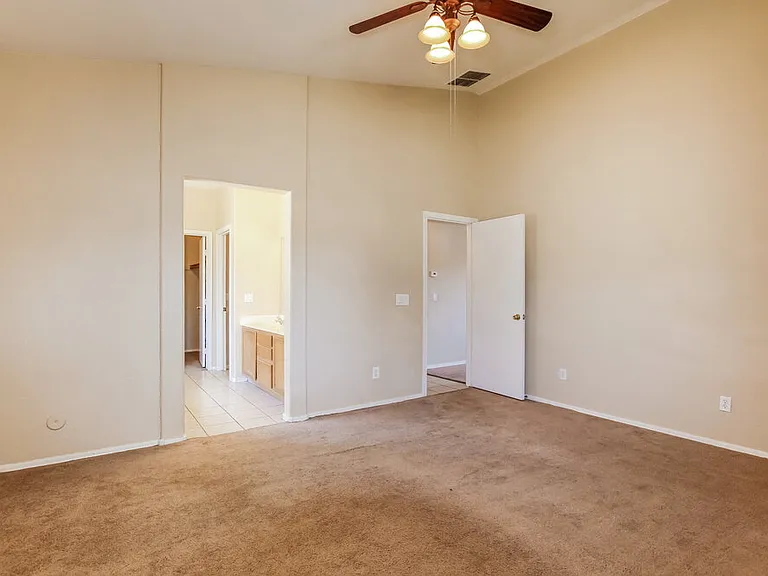 13425 W Gelding Dr — Photo 9
