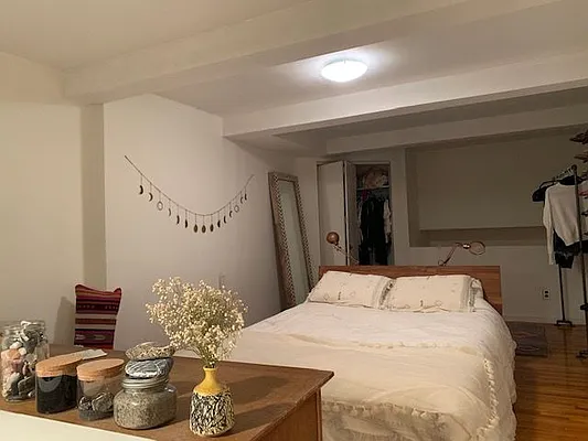 Rented by REAL New York | media 6