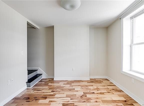 2nd image of 3017 Q St