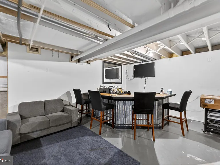 33 Lindley Dr — Photo 22