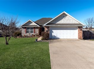 1623 W Zachary St, Pea Ridge, AR 72751