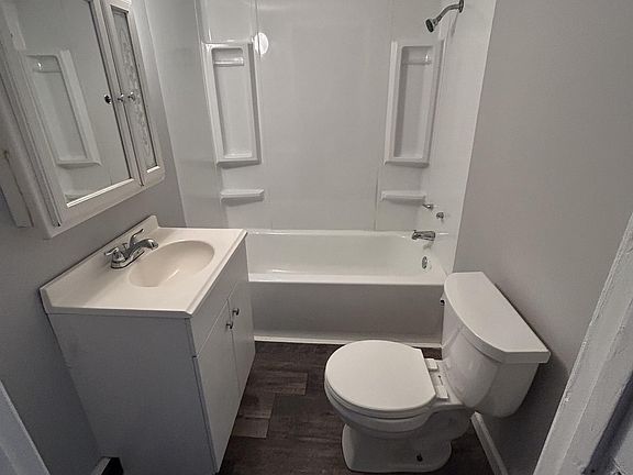 2nd image of 1206 Sausse Ave