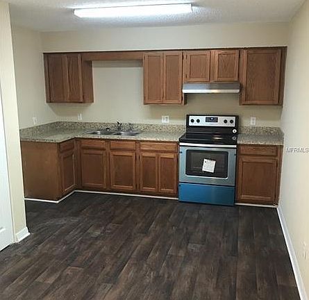 3rd image of 295 Williams Ave