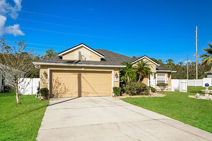 1012 Heron Ct — Photo 2