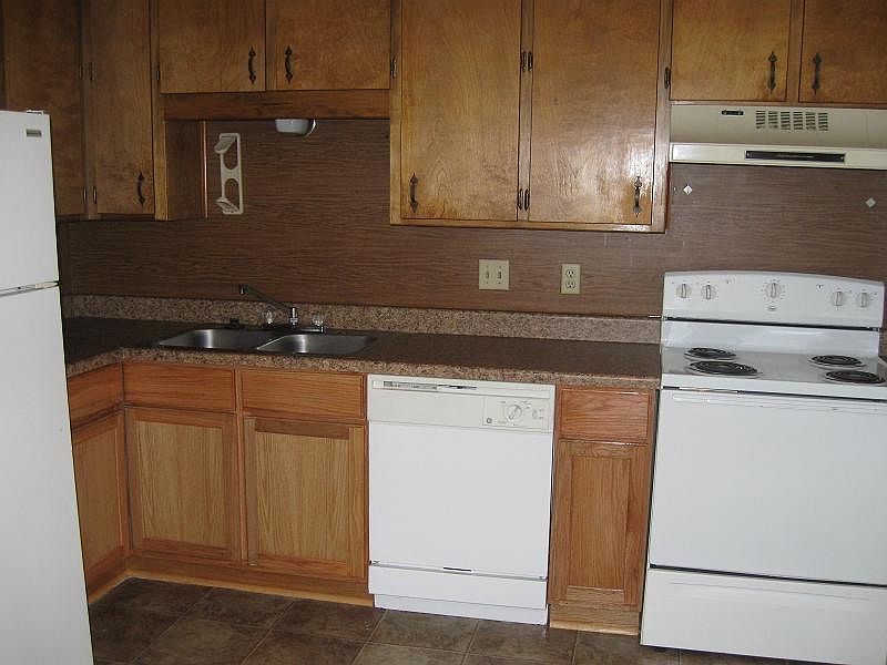 2nd image of 809 N 3rd St #A