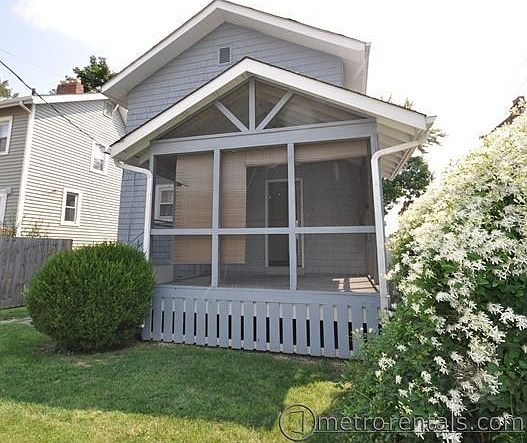 2nd image of 1359 Hollywood Pl