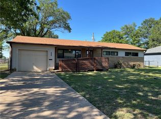 824 W Beech St, Independence, KS 67301