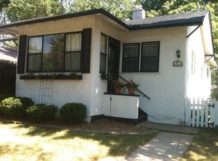 81 E Burlington St, Riverside, IL 60546