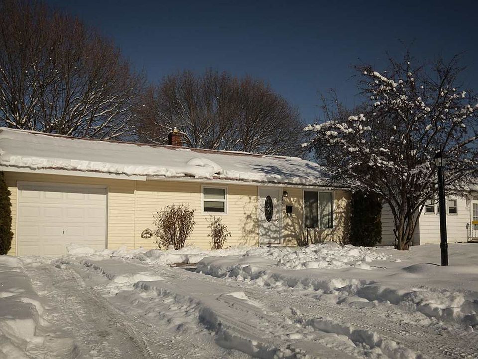 1st image of 3319 E Congress Ave