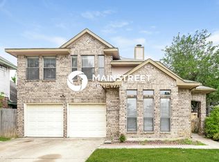 837 Foxridge Dr, Arlington, TX 76017
