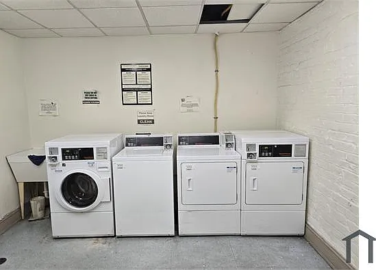 633 W Washington St #102 — Photo 4