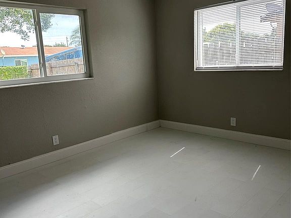 5th image of 1300 SW 5th Terrace