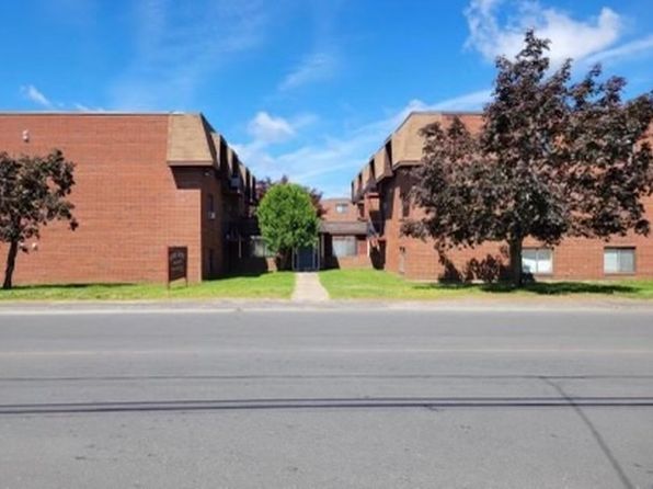 9 Store Ave #3