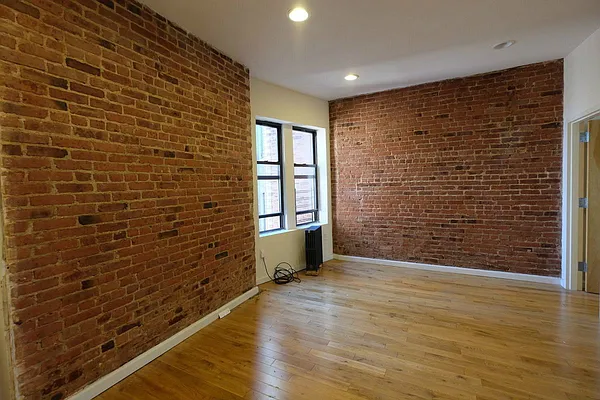 Rented by Keller Williams NYC | media 28