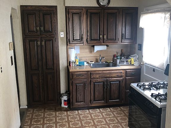 5th image of 7819 266th St