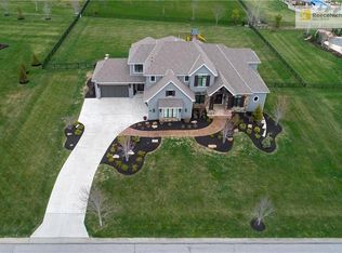 10600 W 165th St, Overland Park, KS 66221