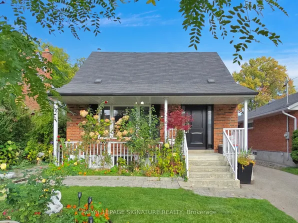 68 Christina Cres, Toronto, ON M1R 4H8