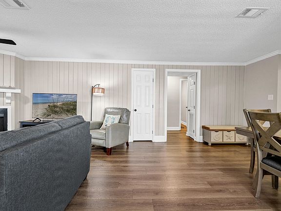 5th image of 266 Sea Cloud Cir