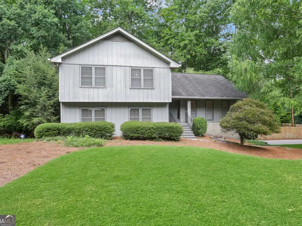 4960 Hidden Branches Cir, Atlanta, GA 30338