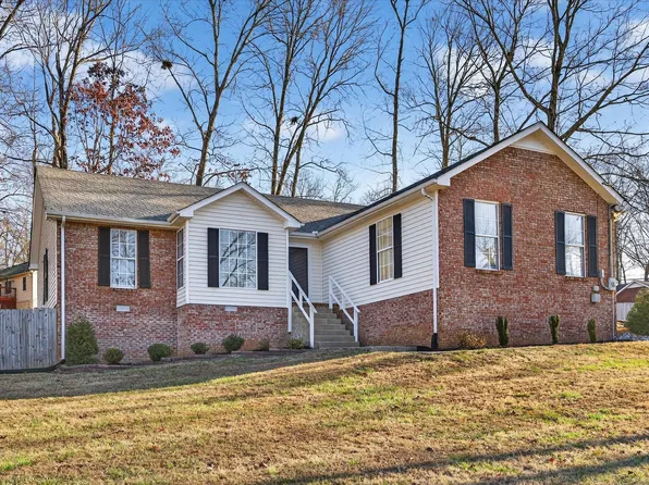 3497 Hunters Rdg, Woodlawn, TN 37191