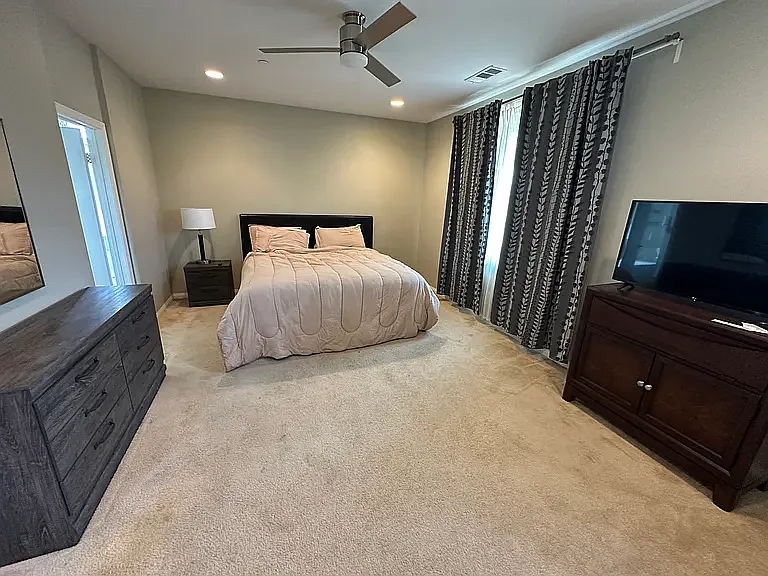 3 bed, 1664 sqft, $3,600 — Photo 2