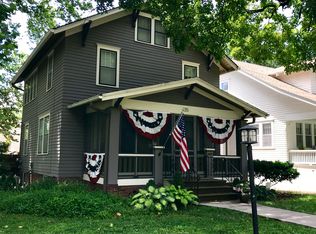 135 SW Woodlawn Ave, Topeka, KS 66606